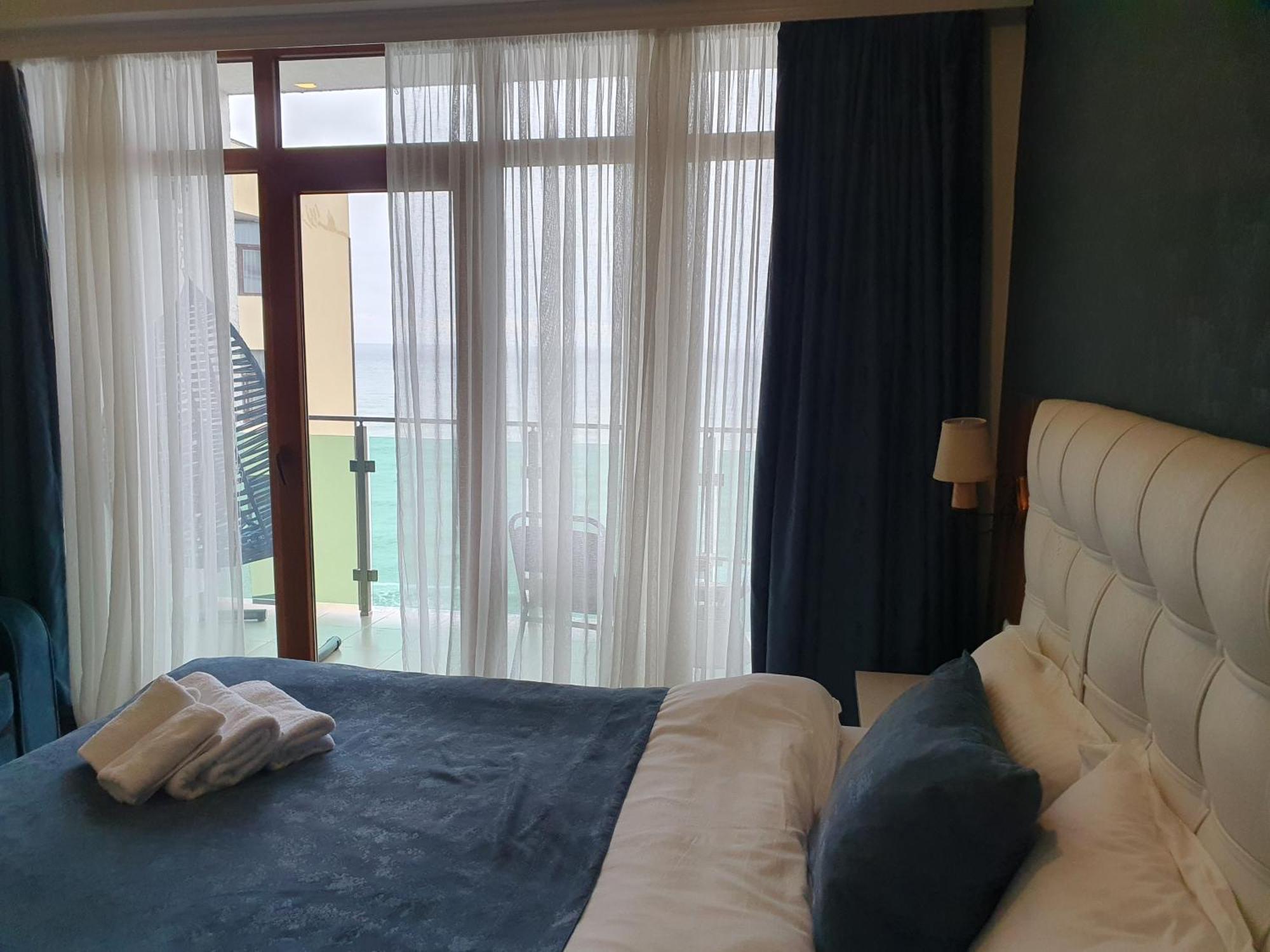 The Fresh Wave Hotel Batumi Ngoại thất bức ảnh